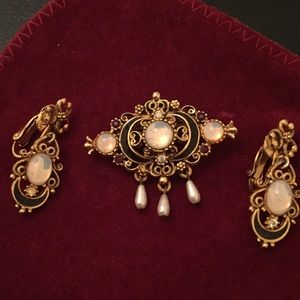 Vintage Florenza Brooch and earring set